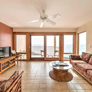  Holiday home Oceanfront Townhome With Pool And Views!